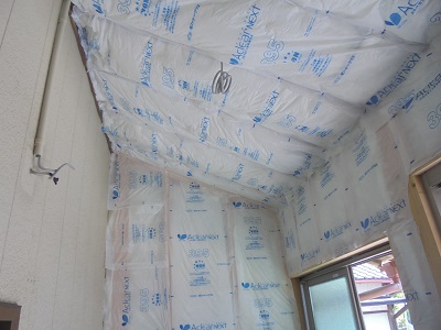 二重玄関 断熱材